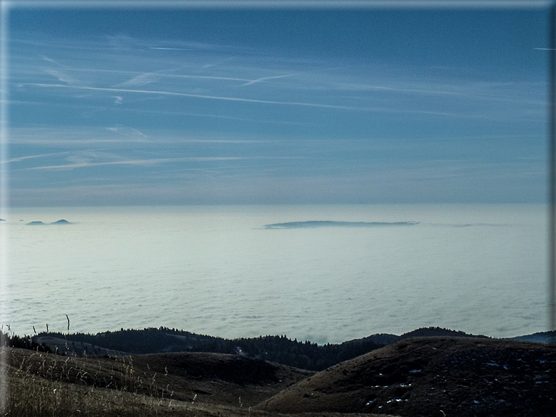 foto Salita al Col Serai e Cima Grappa